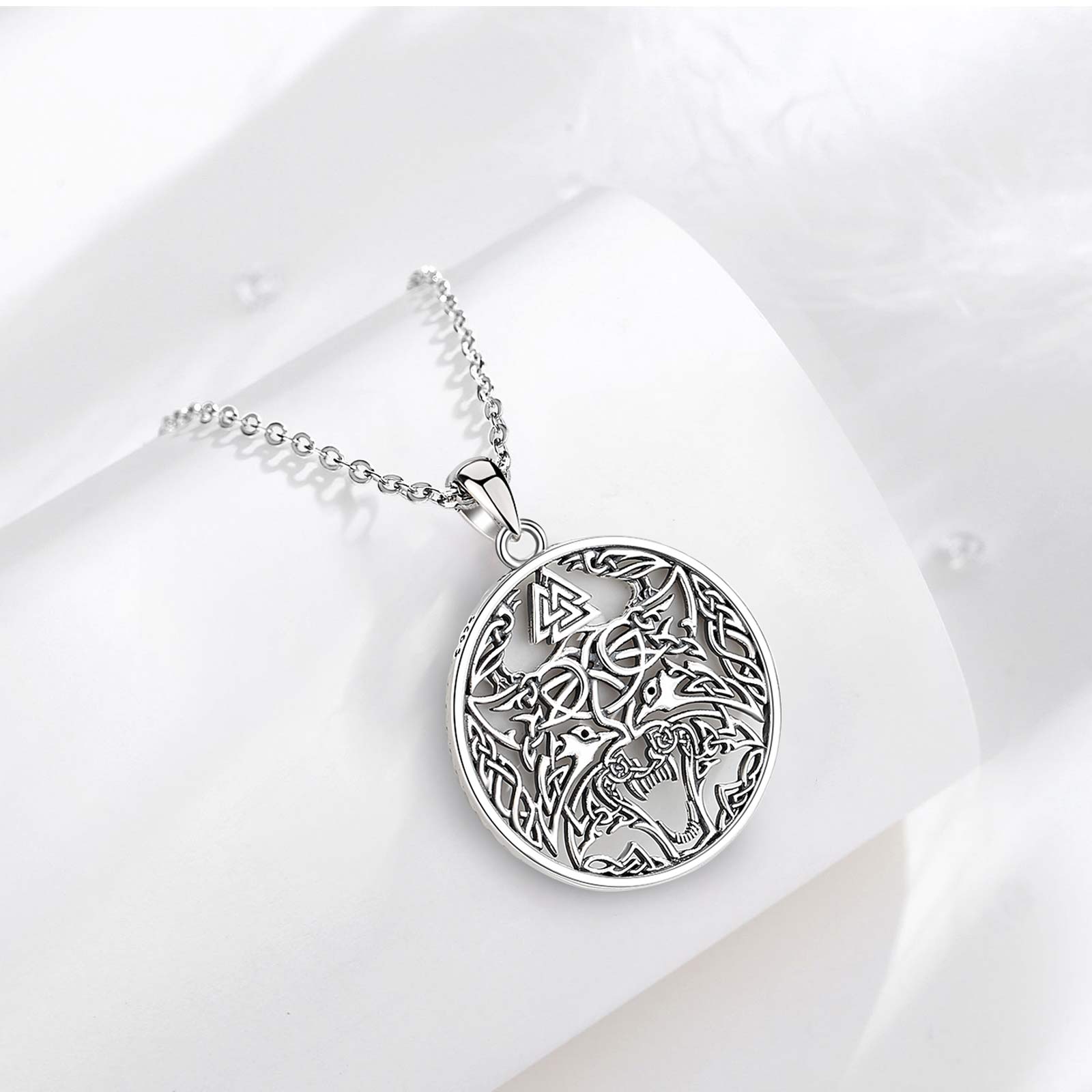Eudora-collar de lobo vikingo  - Wolf Jewelry & Watches Tampa Reviews reseña y precio