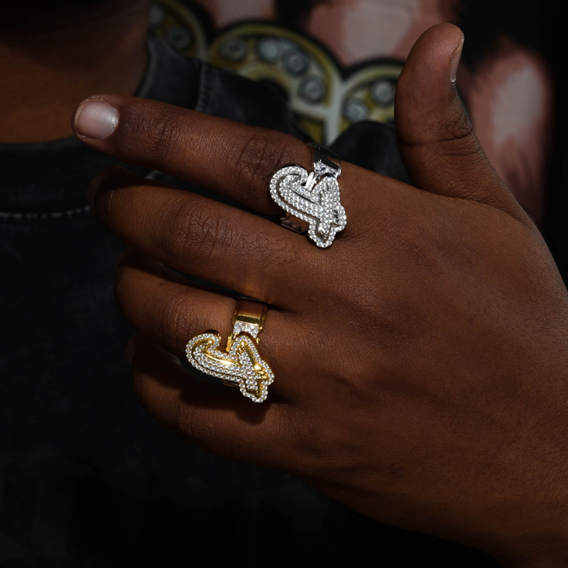 Anillo TUHE con letras persona - Statement Cocktail Ring reseña y precio
