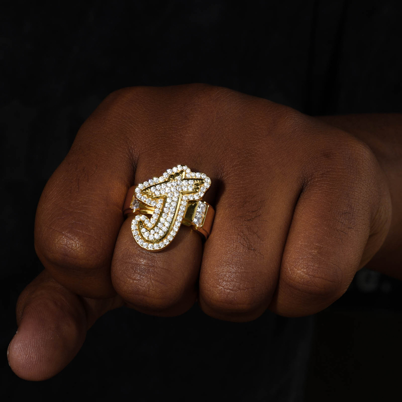 Anillo TUHE con letras persona - Statement Cocktail Ring reseña y precio