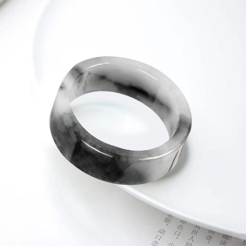 Anillos de jade natural de Mya - Jewelry & Watches Company reseña y precio